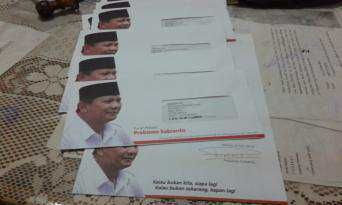 Surat Prabowo untuk Para Guru Dikabarkan Berisi Uang