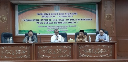 Beri Kuliah Umum di UIN Suska Riau, Mursini Paparkan Arah Pembangunan Kuansing 2017-2021
