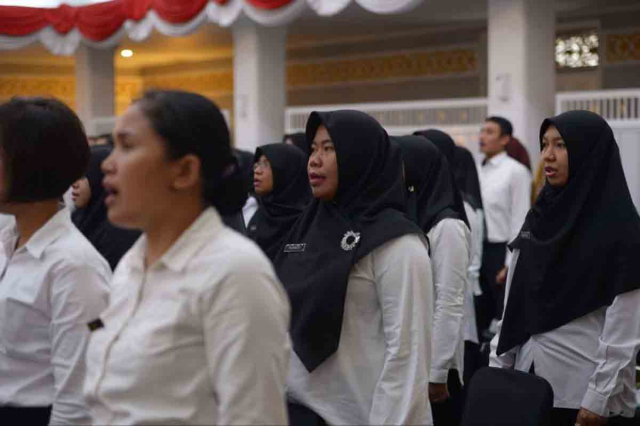 Jalani Momen Pelantikan, Pegawai PPPK Nakes Riau Ucapkan Terima Kasih Kepada Gubernur