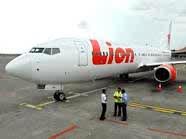 Waduh, Lion Air Tumpuk 2 Penumpang di Satu Kursi