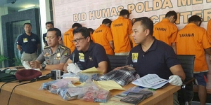 GoRiau Hahahaha, Ngaku Polisi, Tapi Pakai Seragam TNI