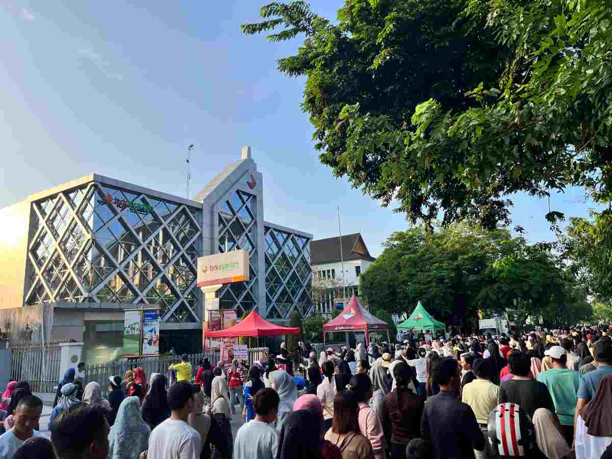 Sapa Warga di CFD Pekanbaru, BRK Syariah Gelar Senam Sehat dan Edukasi Keuangan