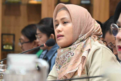 Panggilan Telepon Orangtua, Karmila Sari Jawab Tantangan untuk Rokan Hilir