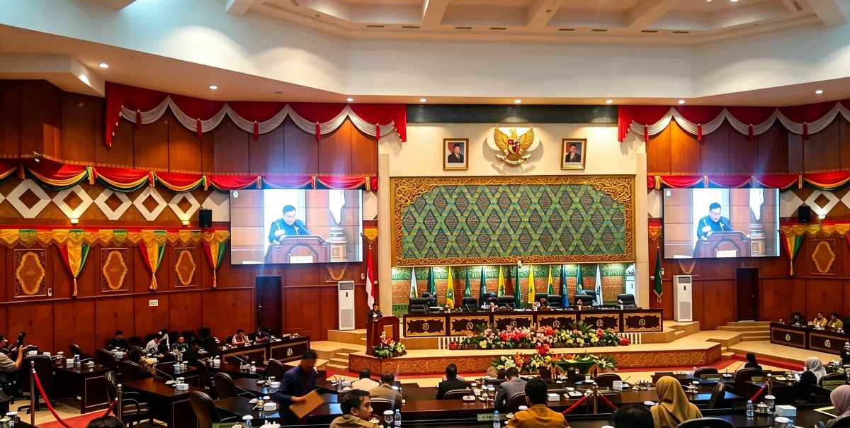 DPRD Riau Evaluasi APBD Pemprov, Banggar Keluarkan 17 Rekomendasi