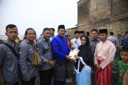 Tak Hanya Pemerintah, Siak Max Owners Juga Turun Berikan Bantuan Untuk Korban Kebakaran Sungai Apit