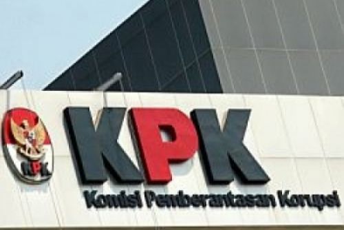 5 Jam Diperiksa KPK, Plt Gubernur Riau Dicecar 15 Pertanyaan
