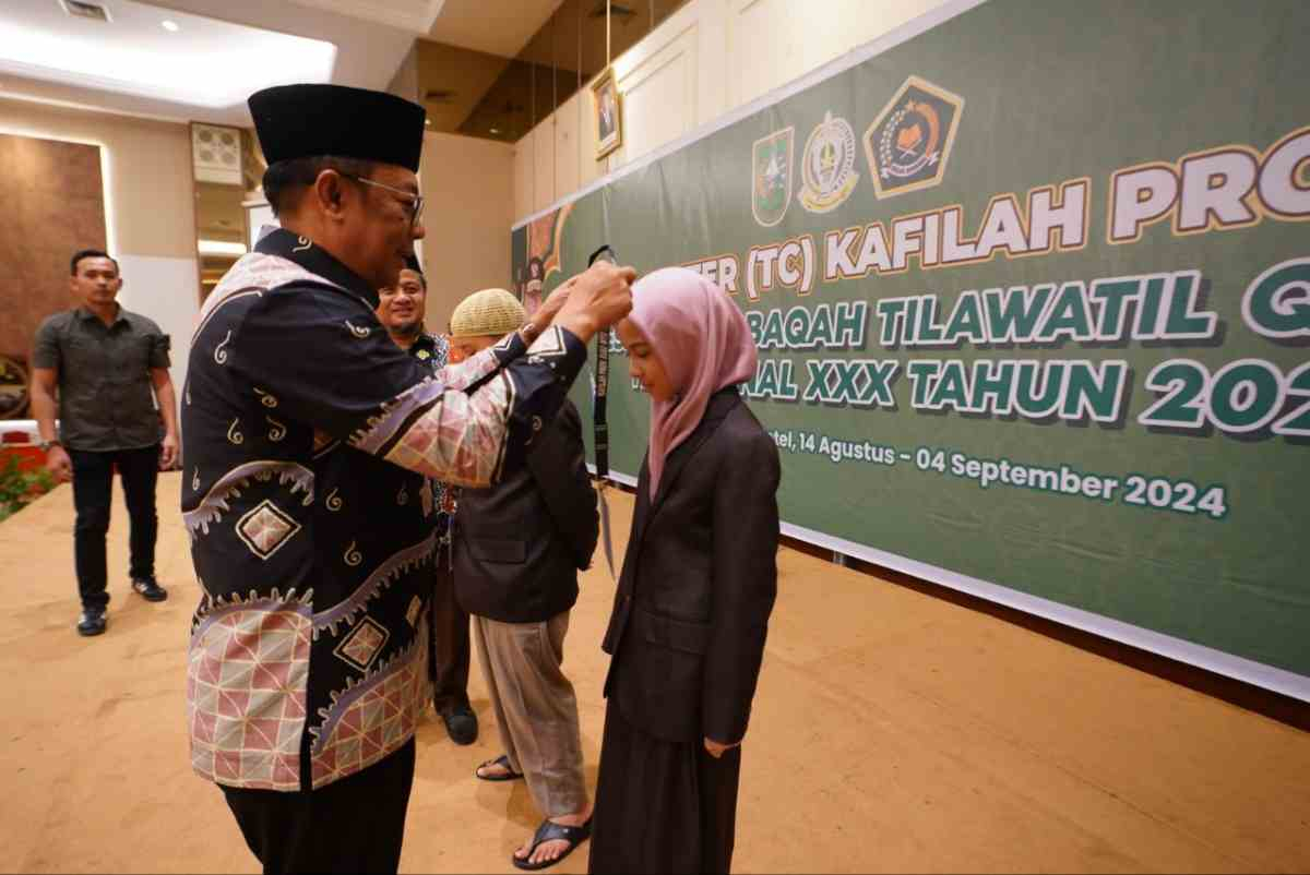 Pj Gubri Lepas Kafilah Riau Menuju MTQ Nasional XXX di Kalimantan Timur