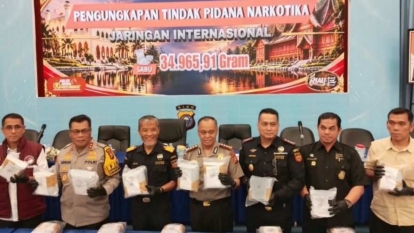 Polda Riau Gagalkan Penyelundupan 34,9 Kg Sabu dari Malaysia, Lima Tersangka Ditangkap