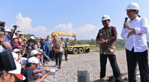 GoRiau Jokowi: Persaingan MEA Ibarat Perang, Diperlukan Banyak Amunisi untuk Menang