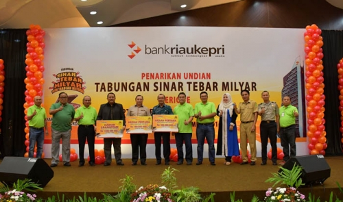 704 Nasabah Jadi Pemenang Undian Sinar Tebar Milyar Bank Riau Kepri