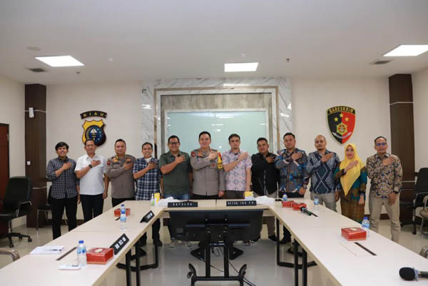 Kapolda Riau Terima Audiensi IKA FH Unri