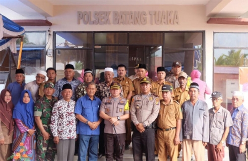 Hadiri Peresmian Kantor Polsek Termegah di Riau, Wabup Inhil: Semoga Ini Bisa Menunjang Kinerja Polsek Batangtuaka