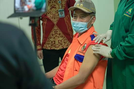 Vaksinasi Kedua Pejabat Pemko Pekanbaru, Ayat Cahyadi: Alhamdulillah Sehat Saja