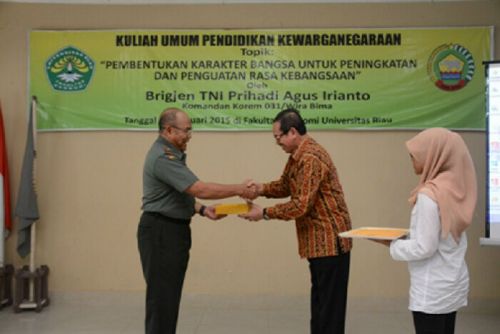 Danrem 031/WB Berikan Kuliah Umum di Kampus Universitas Riau