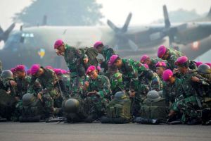 GoRiau Sepatu TNI Pun Banyak yang Melepuh Terkena Panas Api di Riau