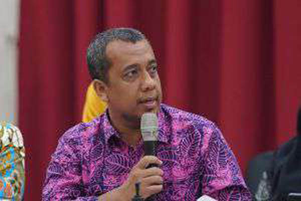 Gubernur Riau Ganti Plt Sekwan DPRD dengan Roni Rakhmat