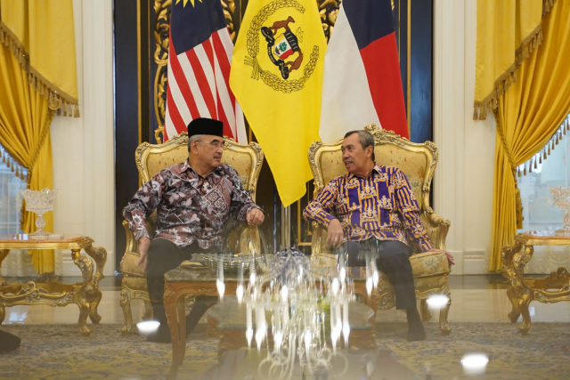Temui Gubernur Melaka, Gubri Bahas RoRo Dumai-Melaka, Termasuk Jembatan Melaka-Rupat dan Dumai
