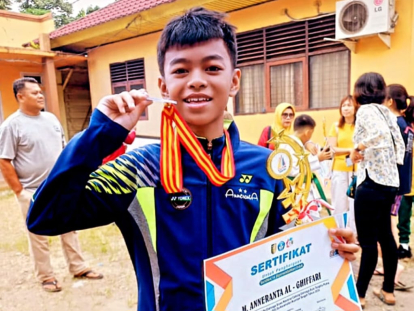 Turnamen Badminton Angkasa Cup V Lahirkan Atlet Muda Kuansing