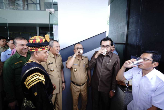 Resmikan Aliran Pertama Air SPAM Pekanbaru-Kampar, Ini Harapan Gubernur Riau Syamsuar