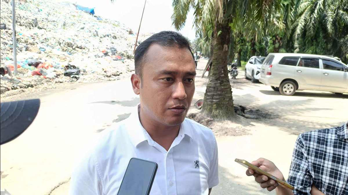 Razia Perbatasan, DLHK Pekanbaru Sita e-KTP Pembuang Sampah Liar