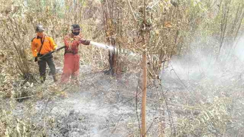 Pasca Kematian Pratu Wahyudi, BNPB Lengkapi Personil Karlahut di Riau dengan Sepatu Tahan Api
