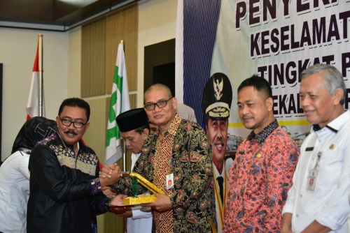 Bupati Bengkalis Terima Penghargaan K3