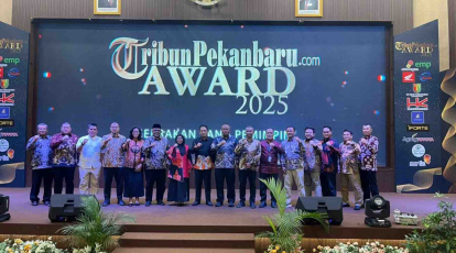 GoRiau Gubernur Riau Abdul Wahid Raih Penghargaan The Best Governor in Green Environment