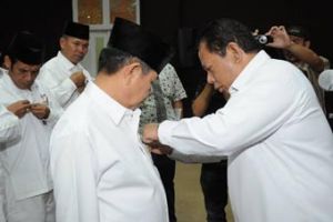 GoRiau Wan Syamsir Yus Lantik Pengurus PMI Pelalawan