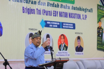 GoRiau Rilis Autobiografi di Pekanbaru, Edy Natar Ungkap Prinsip Teguh Sang Ular Makan Linggis