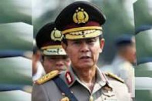 GoRiau Kapolri Janji Tindak Para Polisi yang Masuk Musala Pakai Sepatu di Pekanbaru