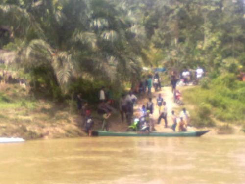 Jembatan Sungai Mentawai Hanyut Diterjang Banjir, Empat Desa di Rokan Hulu Terisolasi