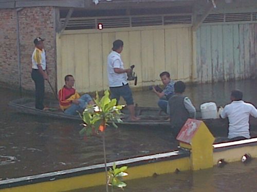 Belum Ada Tanda Surut, Tiga Kecamatan di Pelalawan Masih Dikepung Banjir