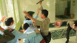 GoRiau Terkait Aksi Brutal Polisi dalam Musala di Pekanbaru, Mabes Polri Minta Maaf kepada Umat Islam