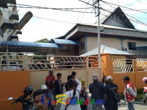 Rumah Pengusaha Ternama yang Digeledah KPK di Jalan Tanjung Datuk Pekanbaru Ternyata Juga Merangkap Sekolah
