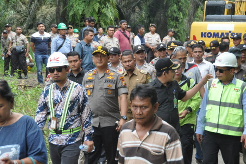 Warga Protes Eksekusi Lahan untuk Jalan Tol di Kandis, Polres Siak Turunkan 300 Personil