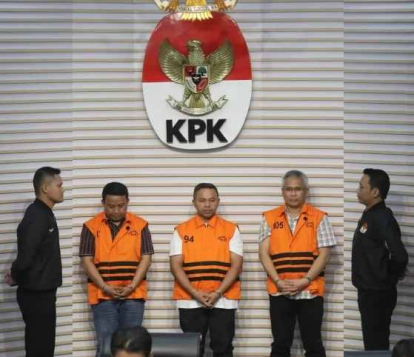 GoRiau KPK Perpanjang Masa Penahanan Abdul Wahid dan Dua Tersangka Kasus Korupsi Pemprov Riau