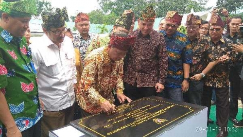 Pertama di Indonesia, Menristekdikti Resmikan Prodi Vokasi Pulp dan Kertas di Riau