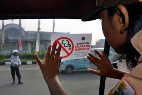 Jumlah Perokok Cilik Naik 2,5 Persen, DPRD Riau Himbau Guru tak Merokok, Adil: Tegakkan Sanksi Sosialnya