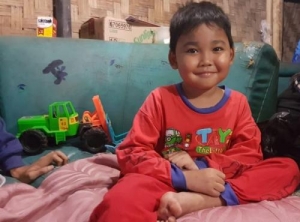 GoRiau Pemko Tangerang Berjanji Jamin Pendidikan Alif, Bocah Yatim Piatu yang Sahur Hanya Makan Nasi Pakai Garam