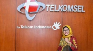 GoRiau Emma Sri Martini, Wanita Pertama Dipercaya Jadi Dirut Telkomsel