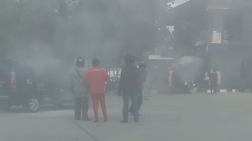 Mobil Nyaris Terbakar Saat Isi Bensin di SPBU Dundangan Pelalawan