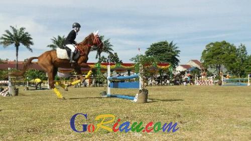 23 <i>Rider</i> Ikuti <i>Equestrian</i> <i>Show Jumping</i> Kapolda Cup 2017 di Lapangan SPN Pekanbaru