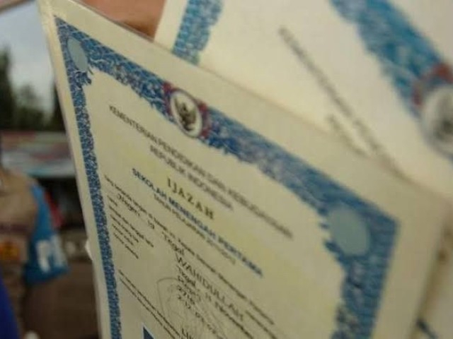 Belasan Ribu Ijazah SMAN dan SMKN Menumpuk, Disdik Riau Pastikan Pengambilan Gratis