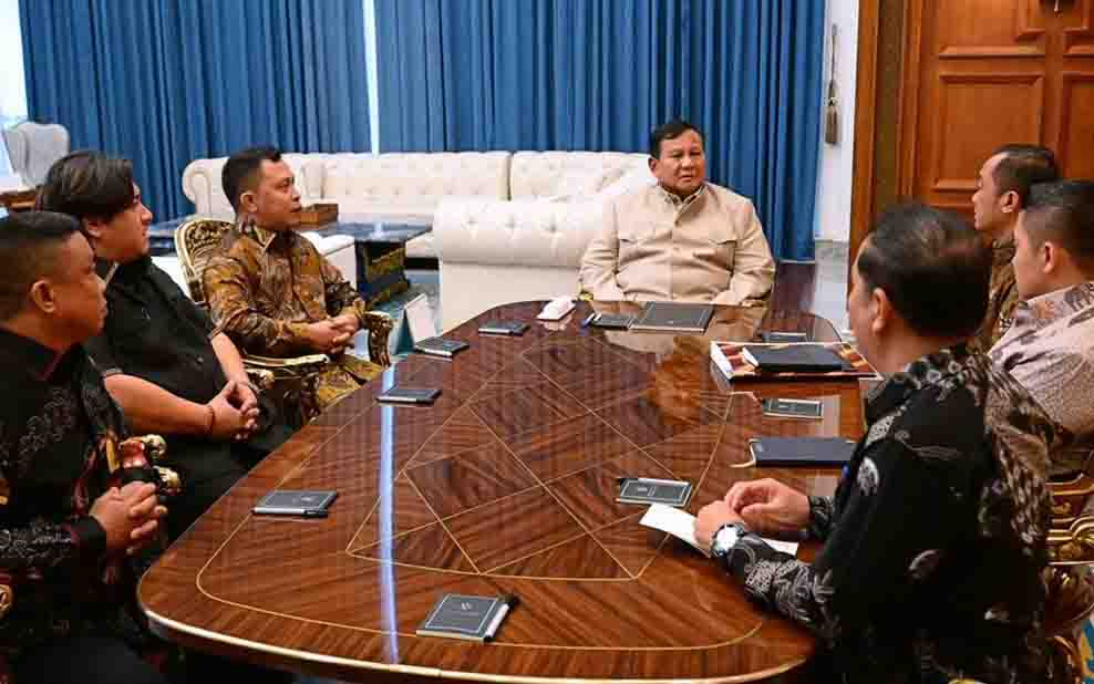 Terima Tokoh Adat Dayak, Presiden Prabowo Bahas Rekrutmen TNI-Polri