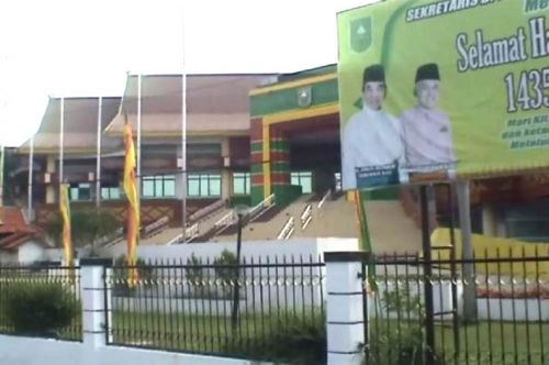Oalah.., Disaat Uang di Riau Langka, Anggota DPRD Malah Plesiran ke Singapura dan Outbond ke Bali