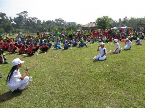 Ribuan Siswa SD di Kuansing Ikuti Sikat Gigi Massal