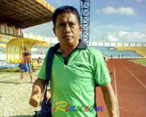 Pimpin Tim Sepakbola Riau, Philep Hansen Akui Anak Asuhnya Siap Hadapi Porwil 2019 Mendatang