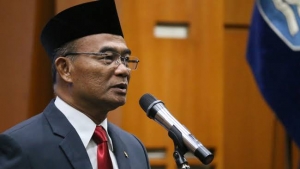 GoRiau Banyak Iklan dan Reklame Tidak Ramah Bahasa Indonesia