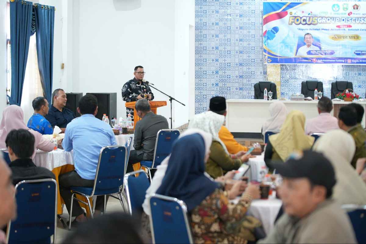 Dorong Keterbukaan Informasi di Era Digital, PWI Siak Edukasi Kepala Sekolah Hadapi Wartawan