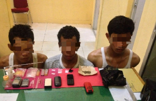 Tiga Pelaku Narkoba Ditangkap, Polisi Amankan Dua Timbangan Digital, Sabu serta Ganja